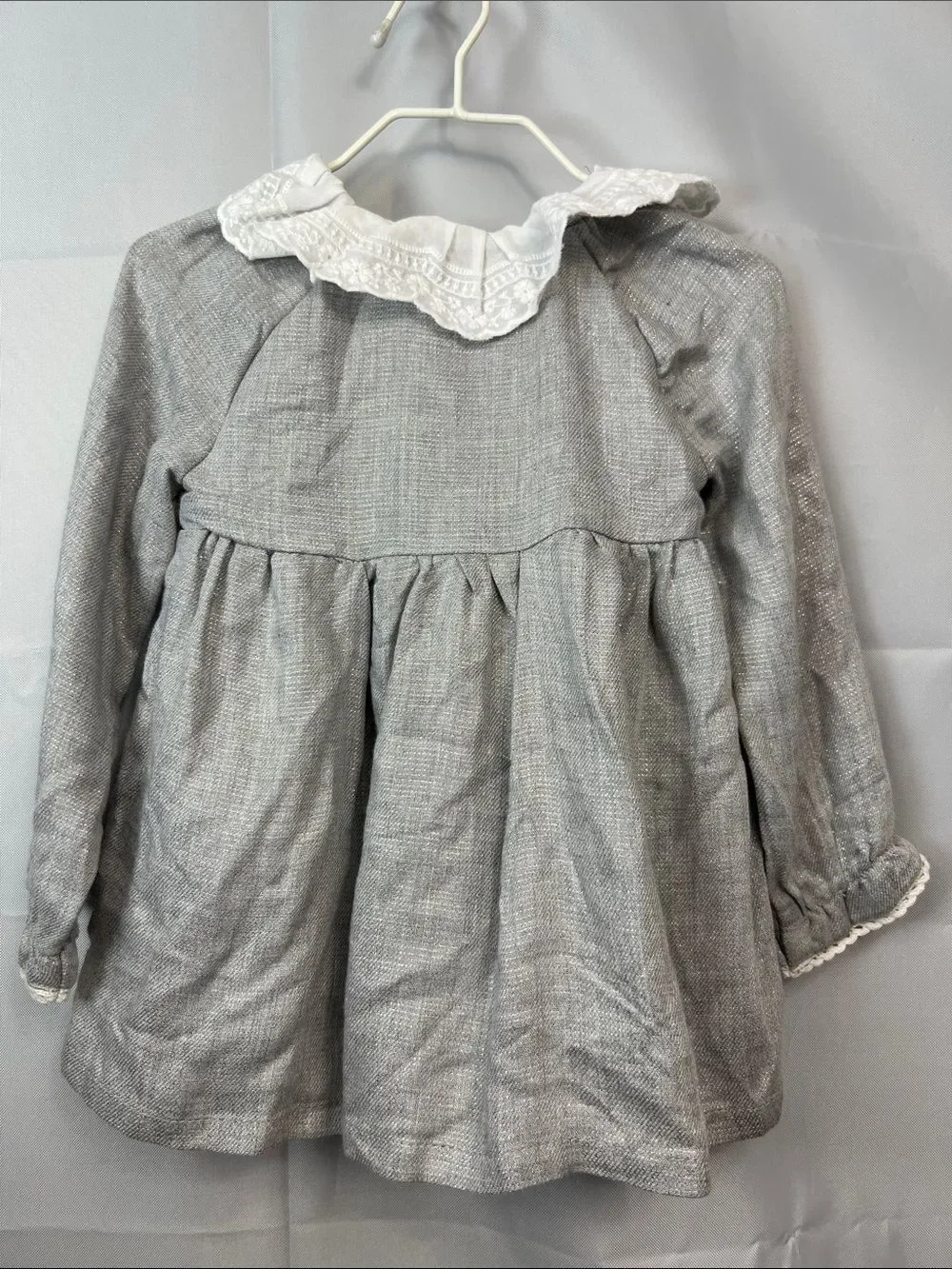 cupcakes & cashmere excellent preowned